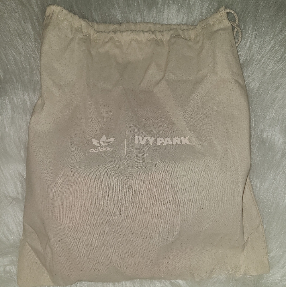 Adidas x Ivy Park Red Leather Slide M6 W7 - Picture 9 of 9